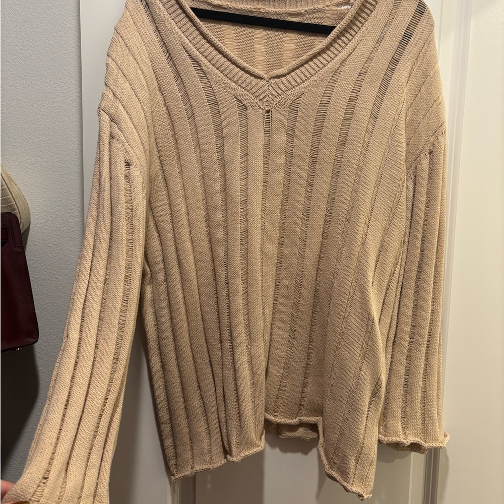 Loose oversize cream sweater